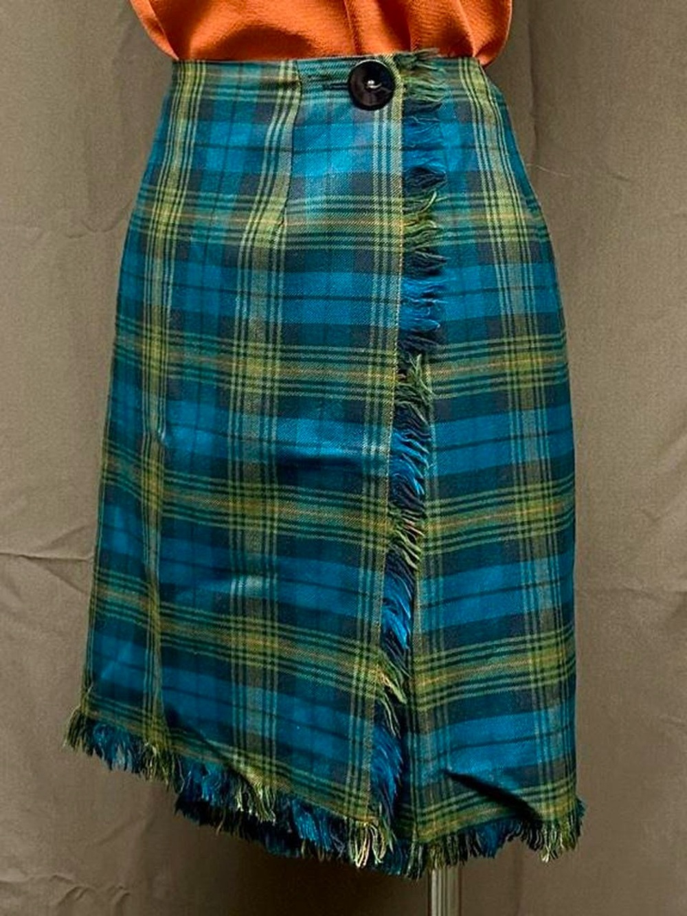 Vtg Frayed Mini Wrap Skirt in plaid - Picture 2 of 6